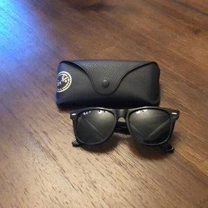 Original Ray-Ban Wayfarer Polarized Sunglasses
